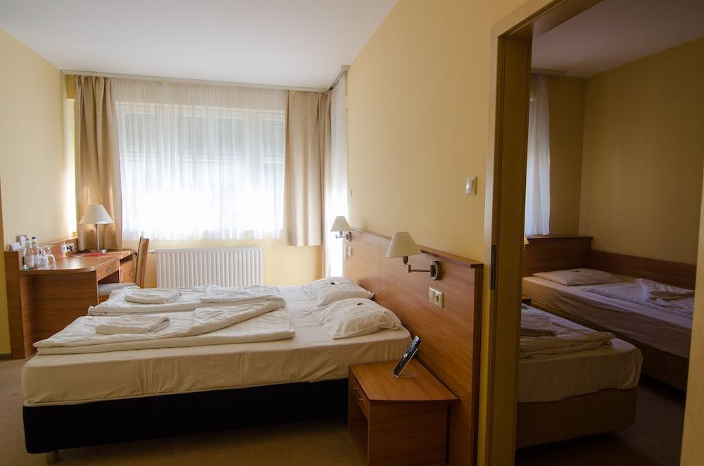 Hotel Civitas Sopron Eksteriør bilde