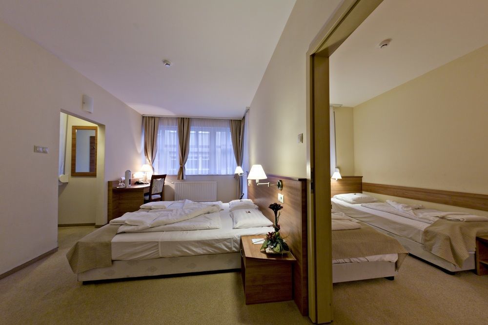 Hotel Civitas Sopron Eksteriør bilde